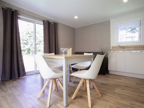 Lodge 4 personnes - Family 34,02 m² - 2 chambres - Terrasse - TV