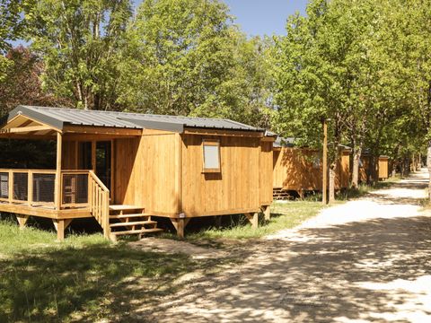 Tente en toile et en bois 4 personnes - Cosy Glamping - 2 chambres - 1 salle de bain