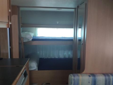 CARAVANE 4 personnes