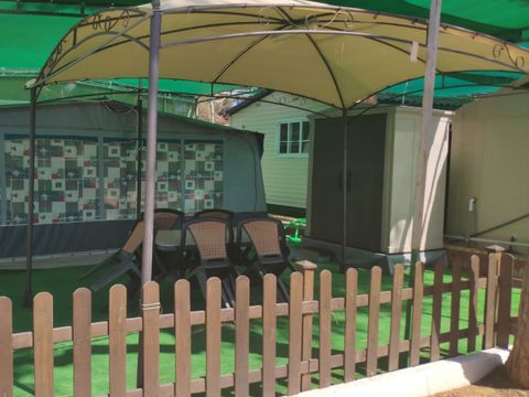 CARAVANE 4 personnes