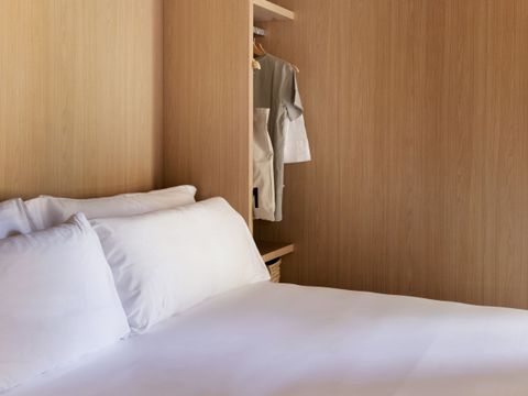 MOBILHOME 2 personnes - MOBIL HOME ADAPTÉE