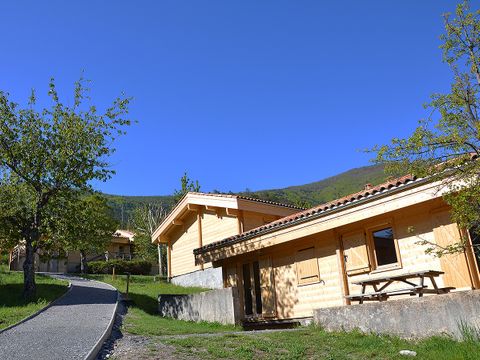 Le Pré Martin, village de Chalets - Camping Alpes-de-Haute-Provence - Image N°3