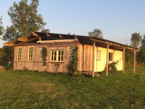 MOBILHOME 4 personnes - prix inclus pour 4 participants