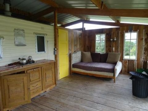 MOBILHOME 4 personnes - prix inclus pour 4 participants