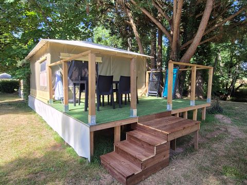 BUNGALOW TOILÉ 4 personnes - sans sanitaires