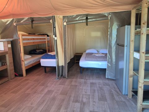 BUNGALOW TOILÉ 4 personnes - sans sanitaires