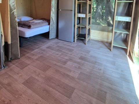 BUNGALOW TOILÉ 4 personnes - sans sanitaires