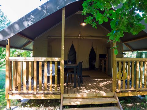 LODGE 4 personnes - Mini-Wood sur pilotis en toile , sans sanitaires, pour 4 personnes