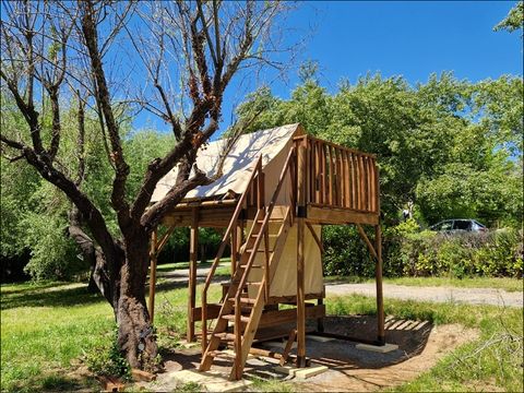Tente en toile et en bois 2 personnes - Tente Bivouac sur pilotis bois et toile, sans sanitaires pour 2 personnes