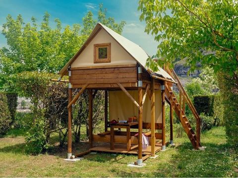 Tente en toile et en bois 2 personnes - Tente Bivouac sur pilotis bois et toile, sans sanitaires pour 2 personnes