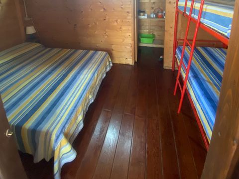 BUNGALOW 4 personnes - en bois 2+2 22 m²