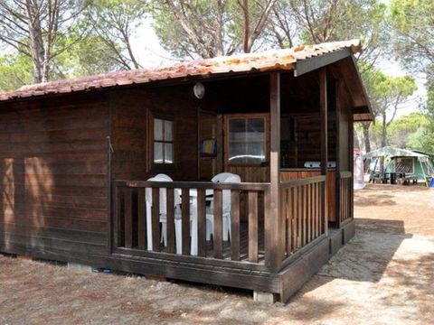 BUNGALOW 4 personnes - en bois 2+2 Confort