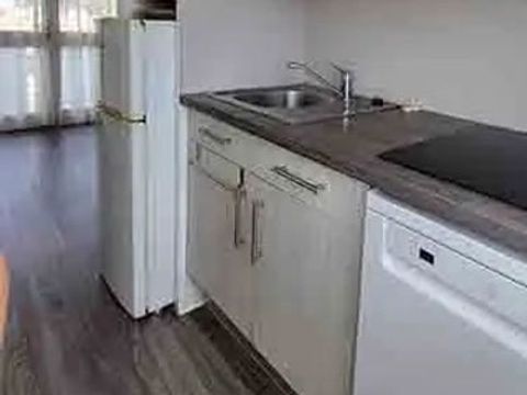 APPARTEMENT 4 personnes - "Etage" 3 Pièces 4 pers APPARTEMENT 4 personnes - "Etage" 3 Pièces 4 pers