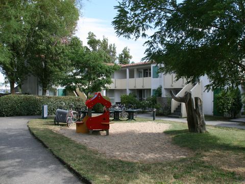 VVF Villages - Ars Ile de Re - Ars en Re - Camping Charente-Maritime - Image N°9