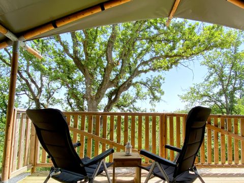 Tente en toile et en bois 4 personnes - Tente Safari Tendi avec salle de bain