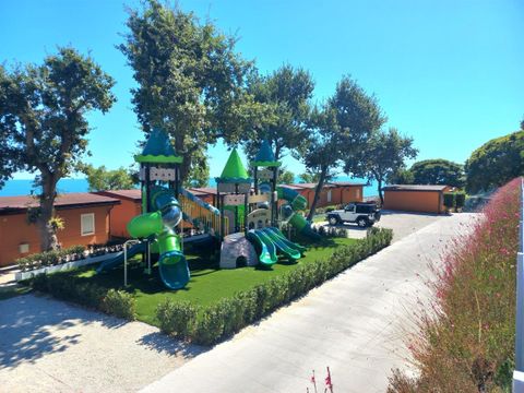 BUNGALOW 5 personnes - D 27m2