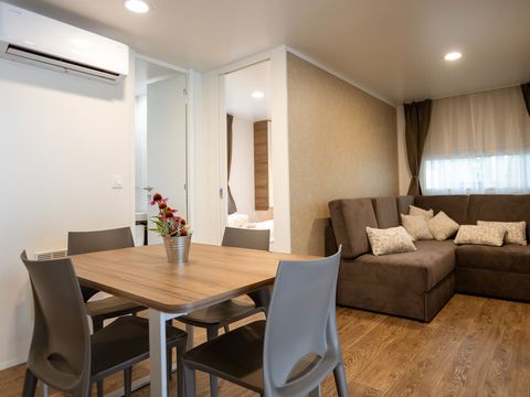 MOBILHOME 4 personnes - Modell JA