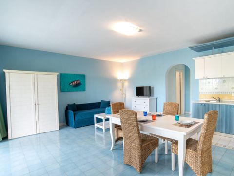 APPARTEMENT 4 personnes - BILOCALE STANDARD (with private terrace)