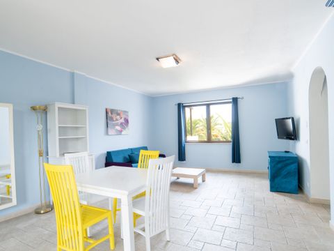 APPARTEMENT 4 personnes - BILOCALE STANDARD (with private terrace)