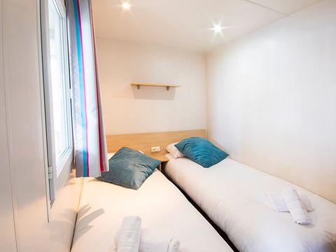 BUNGALOW 5 personnes - avec porche 