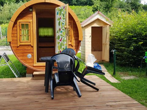 HÉBERGEMENT INSOLITE 2 personnes - Hébergement Tonneau - Sans sanitaires - Toilette sèche