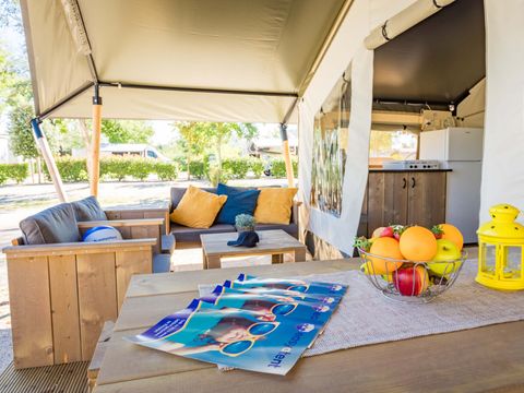 Tente en toile et en bois 4 personnes - Stella Maris - Tente Safari Confort