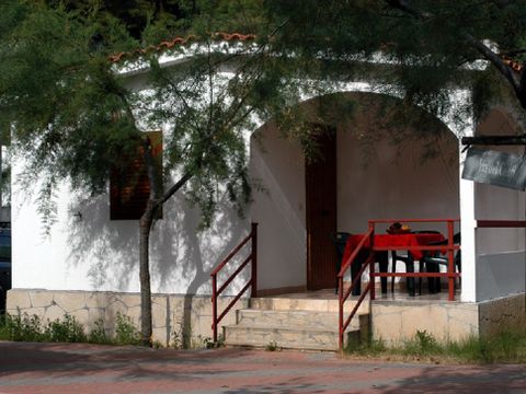 BUNGALOW 2 personnes - Bilocale B en maçonnerie - avec clim