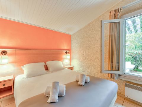 APPARTEMENT 4 personnes - 3 pièces-4 personnes (Séjour + Petit-déjeuner)