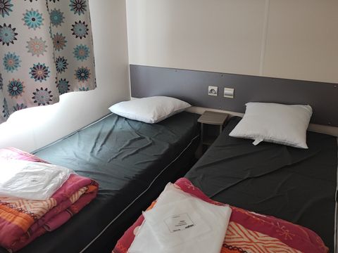 MOBILHOME 6 personnes - IRM ou Trigano 3 chambres - Clim + TV 4/6 pers.