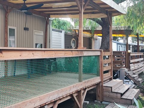 MOBILHOME 6 personnes - 30m² 3 chambre, climatisé, terrasse de 18 m²