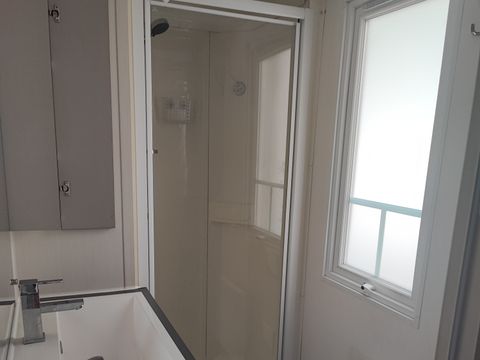 MOBILHOME 6 personnes - 30m² 3 chambre, climatisé, terrasse de 18 m²