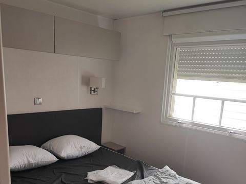 MOBILHOME 6 personnes - 30m² 3 chambre, climatisé, terrasse de 18 m²