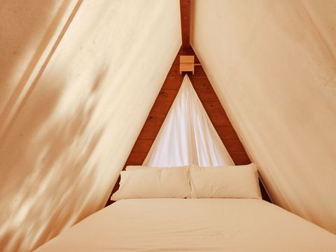 Tente en toile et en bois 4 personnes - Tente Sauceda - 25m²