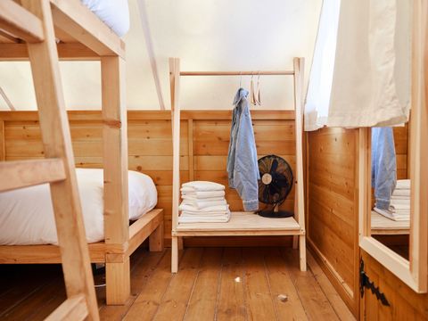 Tente en toile et en bois 3 personnes - Tente Janda - 10m²
