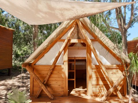 Tente en toile et en bois 3 personnes - Tente Janda - 10m²