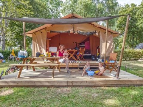 LODGE 5 personnes - Lodge Victoria  - sans sanitaires  Linge de lit + Kit entretien compris