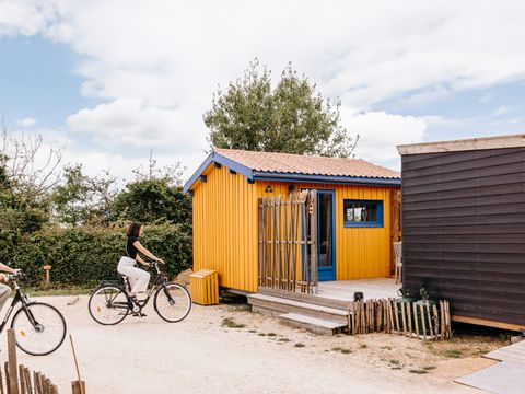 HÉBERGEMENT INSOLITE 2 personnes - Cabane de Marennes