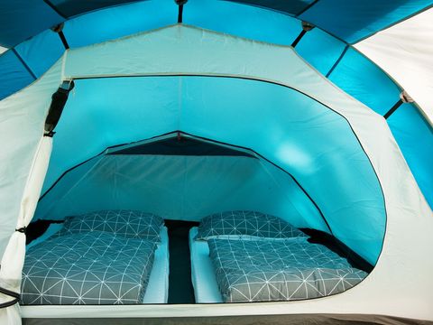 TENTE 4 personnes - Tente avec lit et matelas