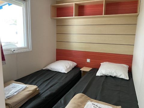 MOBILHOME 6 personnes - CONFORT - 32m² - 3 chambres + terrasse