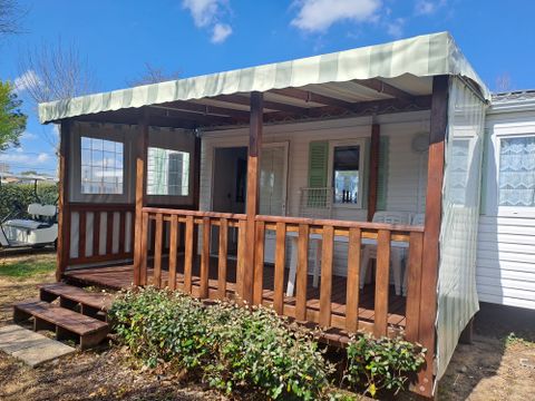 MOBILHOME 6 personnes - CONFORT - 32m² - 3 chambres + terrasse