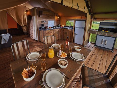 Tente en toile et en bois 5 personnes - Lodge - KENYA 46m²