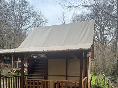 TENTE TOILE ET BOIS 3 personnes - LODGE LA BOHEME