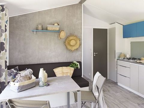MOBILHOME 4 personnes - Mobil home Confort - 30m² - 2 chambres - Climatisé