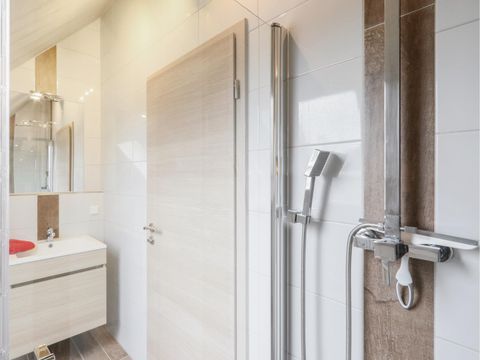 MAISON 8 personnes - DMR602