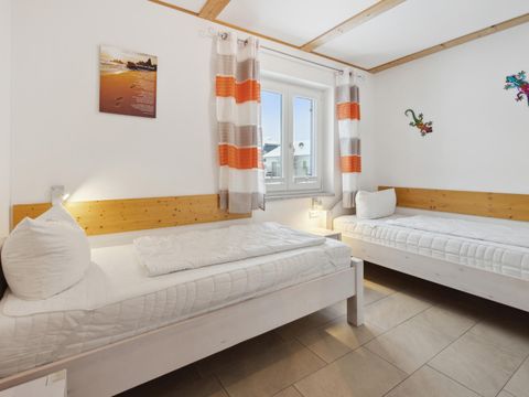 MAISON 8 personnes - DMR602