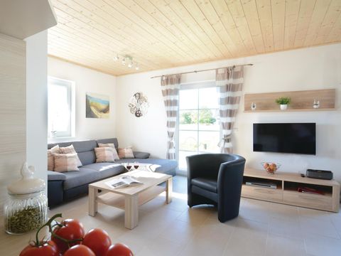 MAISON 8 personnes - DMR618 (max. 6 adultes)