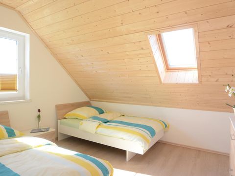 MAISON 8 personnes - DMR618 (max. 6 adultes)