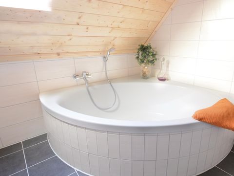 MAISON 8 personnes - DMR618 (max. 6 adultes)