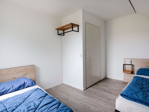 BUNGALOW 8 personnes - Famille