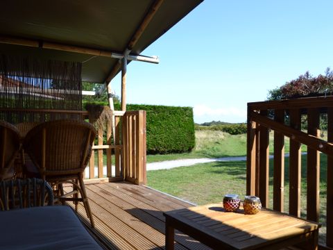 TENTE TOILE ET BOIS 4 personnes